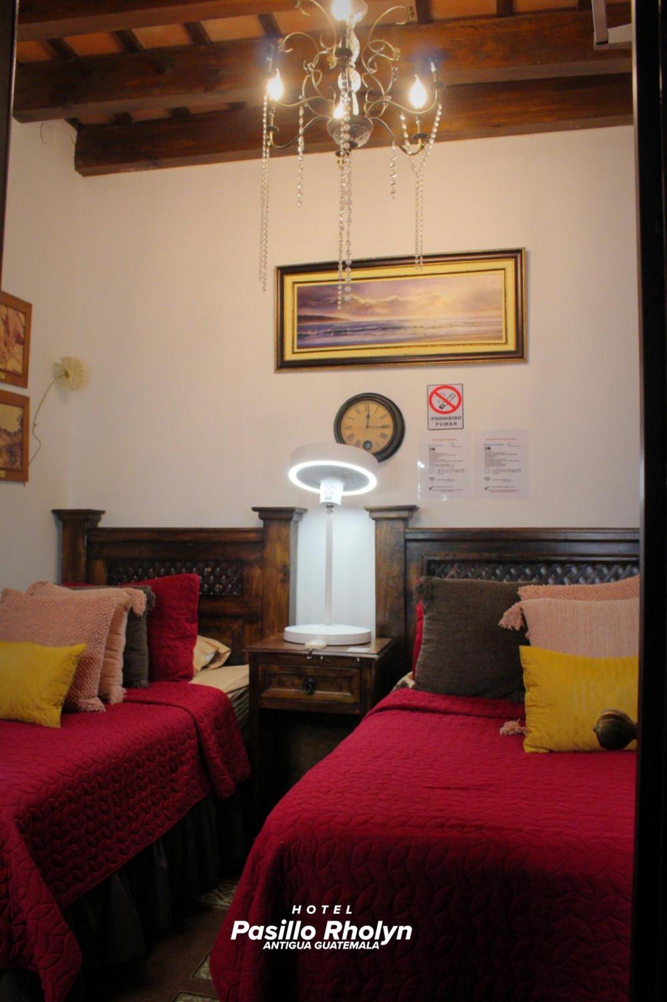 Hotel Rholyn Pura Vida !! Antigua Ngoại thất bức ảnh