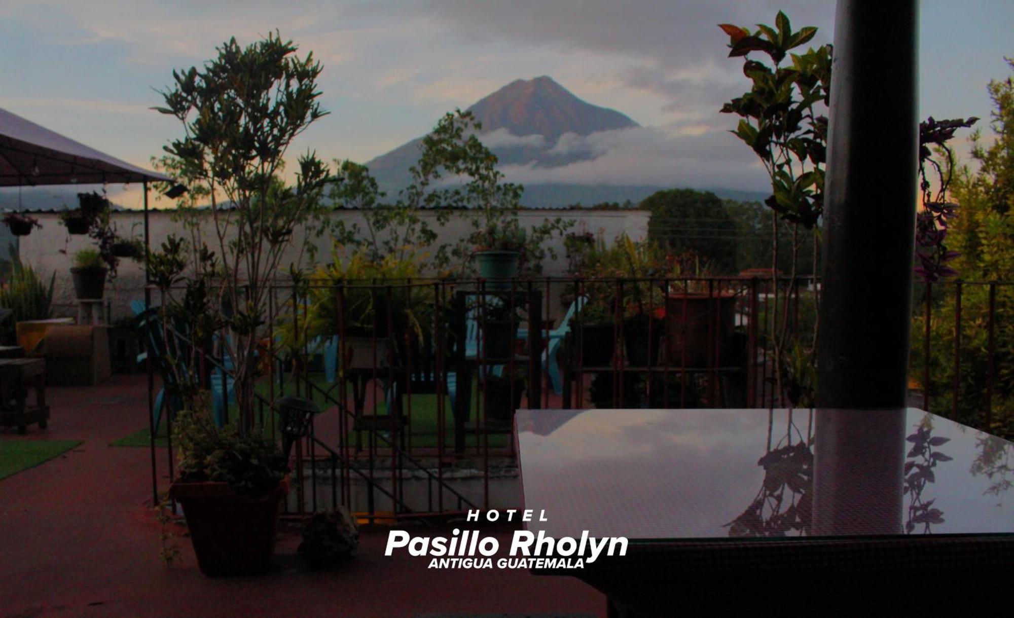 Hotel Rholyn Pura Vida !! Antigua Ngoại thất bức ảnh