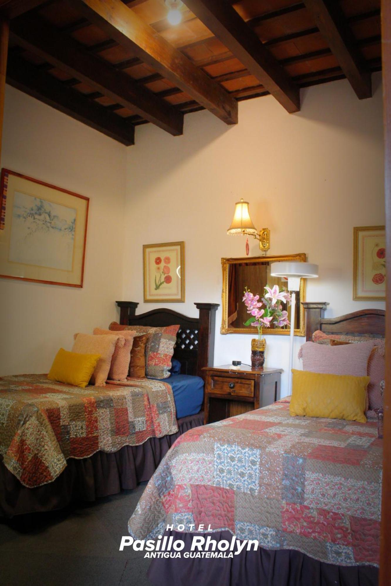 Hotel Rholyn Pura Vida !! Antigua Ngoại thất bức ảnh